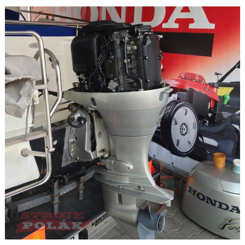 Čištění a seřízení karburátorů lodního motoru Honda BF90